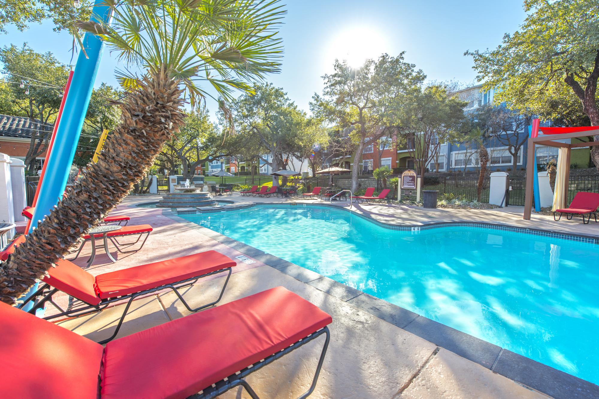 Reserve at Canyon Creek apartments resort-style pool.